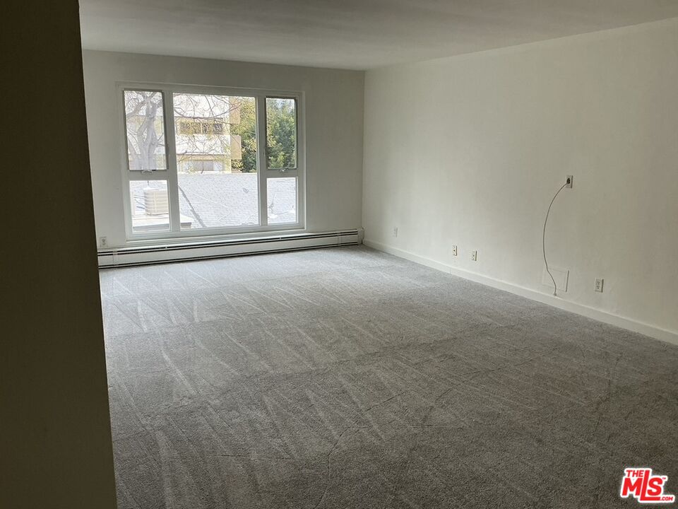 Apartment, 10655 Wilshire blvd, Wilshire Corridor, CA 90024 - 1