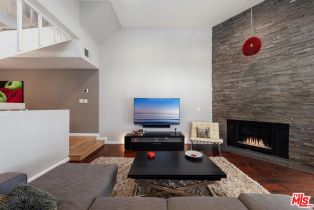 Condominium, 1013 16th st, Santa Monica, CA 90403 - 4