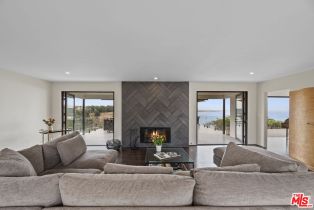 , 17438 Revello dr, Pacific Palisades, CA 90272 - 3