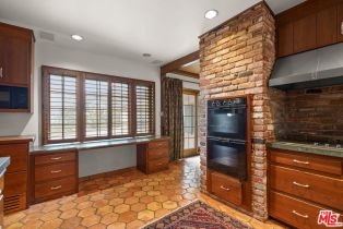 Single Family Residence, 13150 Mulholland dr, Beverly Hills, CA 90210 - 14