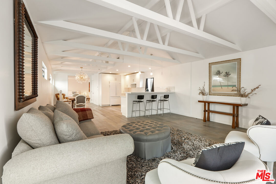 Single Family Residence, 754 Washington blvd, Marina Del Rey, CA 90292 - 1