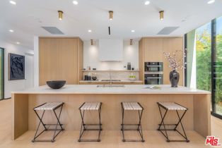 Single Family Residence, 9018 Dorrington ave, West Hollywood , CA 90048 - 3