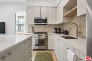 Apartment, 10310 Santa Monica blvd, Wilshire Corridor, CA 90025 - 3