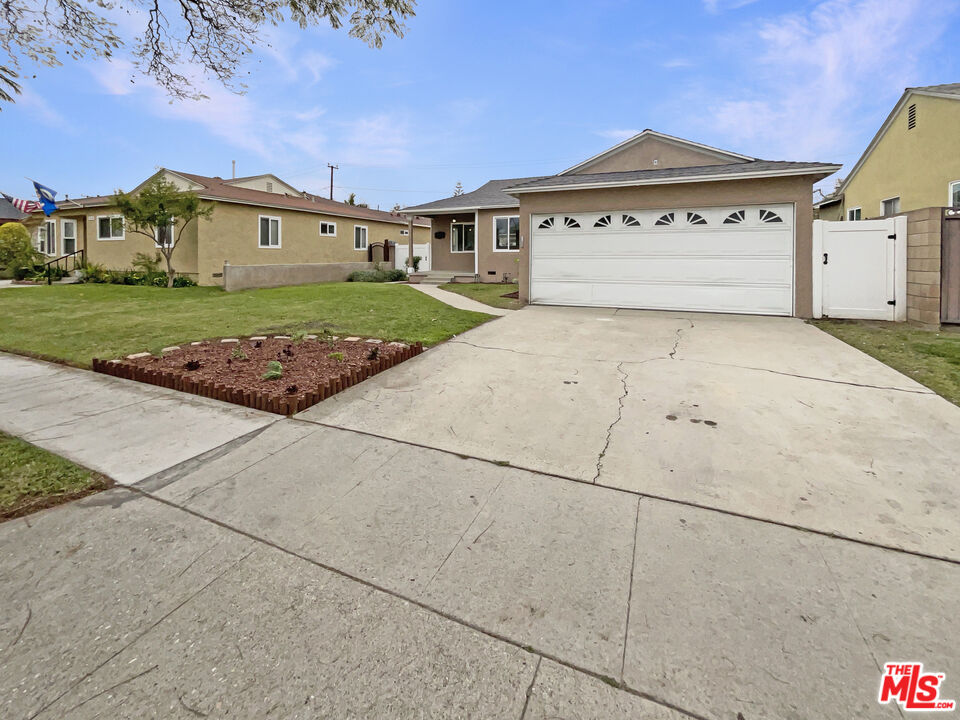 Single Family Residence, 7165 Wardlow rd, Long Beach, CA 90808 - 1
