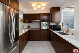 Single Family Residence, 9319 Lloydcrest dr, Beverly Hills, CA 90210 - 10