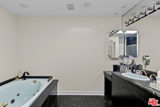 , 268 Palm dr, Beverly Hills, CA 90212 - 11