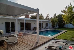 , 24125 Bessemer st, Woodland Hills, CA 91367 - 23