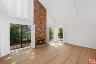 , 1317 Avenida De Cortez, Pacific Palisades, CA 90272 - 6