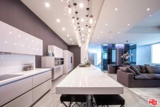 , 2210 Bowmont dr, Beverly Hills, CA 90210 - 12