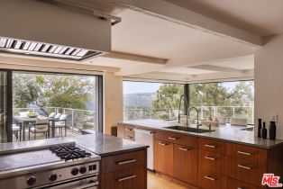 Single Family Residence, 1575 Carla Ridge, Beverly Hills, CA 90210 - 15