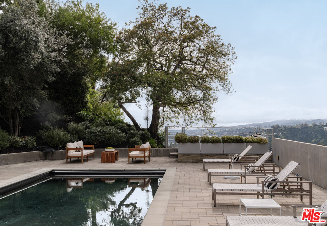 Single Family Residence, 1575 Carla Ridge, Beverly Hills, CA 90210 - 1