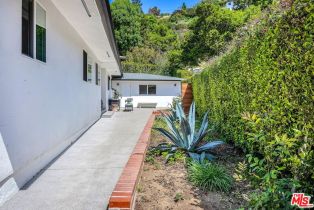 Single Family Residence, 9495 Gloaming dr, Beverly Hills, CA 90210 - 45