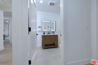 Single Family Residence, 15431 Milbank st, Encino, CA 91436 - 22