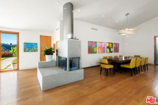 Single Family Residence, 817 ENCHANTED way, Pacific Palisades, CA 90272 - 8