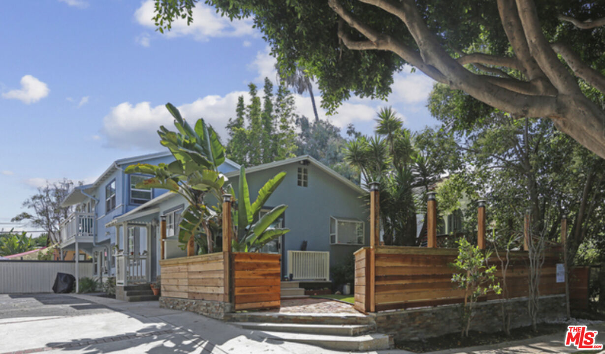 Residential Income, 1824 10th st, Santa Monica, CA 90404 - 1