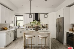 Single Family Residence, 4967 Llano dr, Woodland Hills, CA 91364 - 12