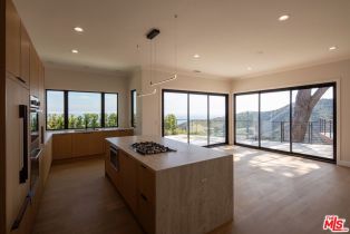 , 16832 Charmel ln, Pacific Palisades, CA 90272 - 3