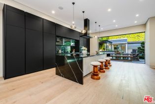 Single Family Residence, 1024 Orlando ave, West Hollywood , CA 90069 - 7