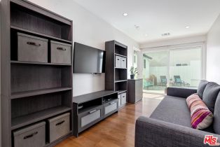 Single Family Residence, 11201 Segrell way, Culver City, CA 90230 - 21