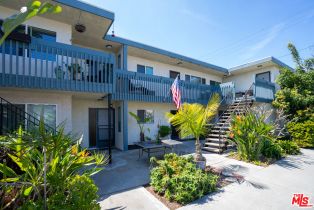 Residential Income, 425 13th st, Huntington Beach, CA 92648 - 5