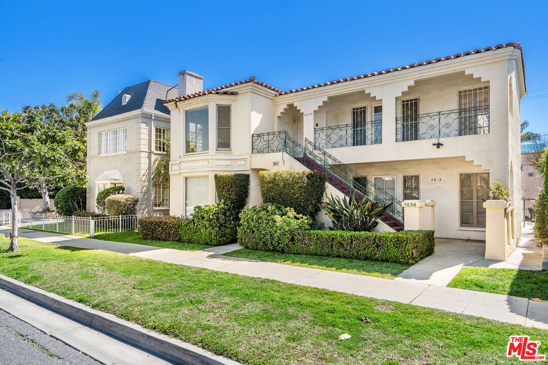 Residential Income, 9654 Olympic blvd, Beverly Hills, CA 90212 - 1
