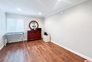 Condominium, 18645 Hatteras st, Tarzana, CA 91356 - 2