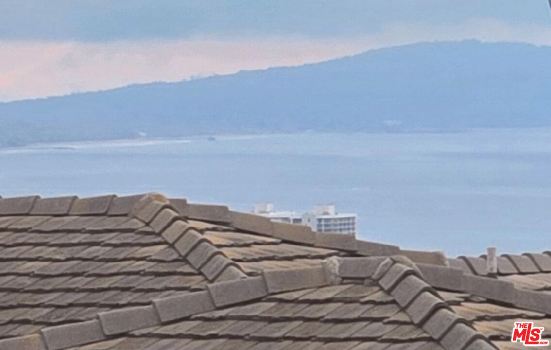 , 1150 El Medio ave, Pacific Palisades, CA 90272 - 1