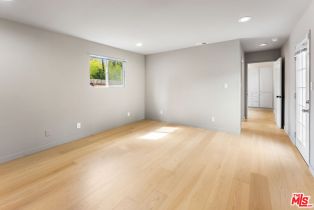 Single Family Residence, 22021 Celes st, Woodland Hills, CA 91364 - 16