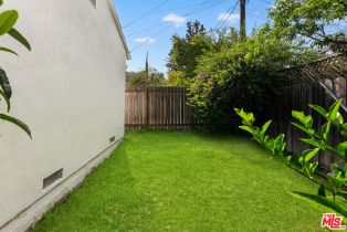 Single Family Residence, 22021 Celes st, Woodland Hills, CA 91364 - 38