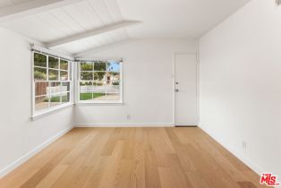 Single Family Residence, 22021 Celes st, Woodland Hills, CA 91364 - 25