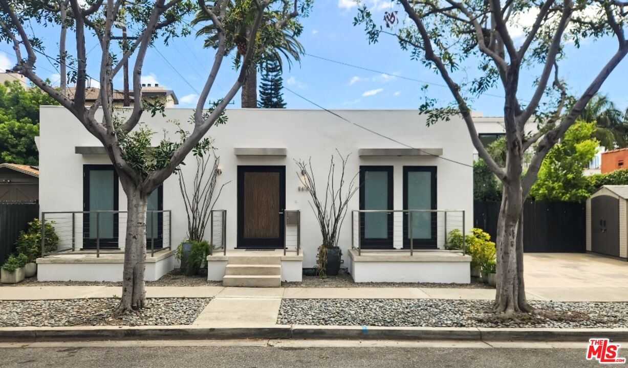 Single Family Residence, 8616 Sherwood dr, West Hollywood , CA 90069 - 1