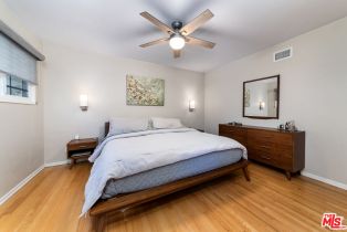 Single Family Residence, 22021 De La Osa st, Woodland Hills, CA 91364 - 14