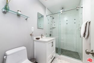 Single Family Residence, 22021 De La Osa st, Woodland Hills, CA 91364 - 17