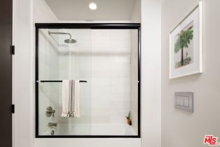 , 3833 Dunn, Culver City, CA 90232 - 6