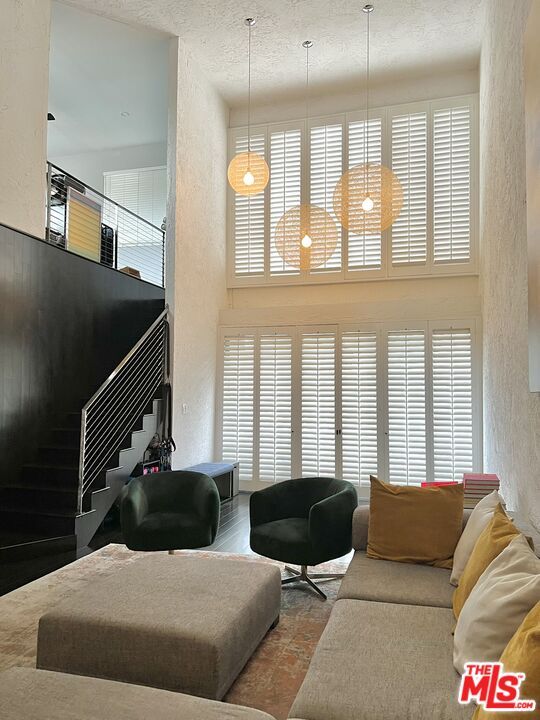 Condominium, 8455 Fountain ave, West Hollywood , CA 90069 - 1