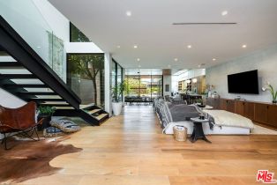 Single Family Residence, 1385 Palms blvd, Venice, CA 90291 - 4