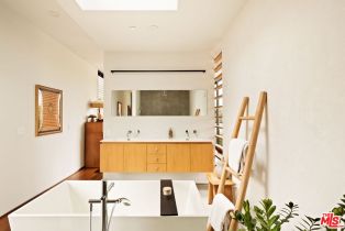 Single Family Residence, 4951 Nagle ave, Sherman Oaks, CA 91423 - 38