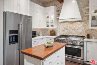 Single Family Residence, 939 Wetherly dr, West Hollywood , CA 90069 - 4