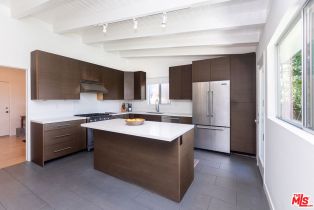 Single Family Residence, 17119 Bullock st, Encino, CA 91316 - 11