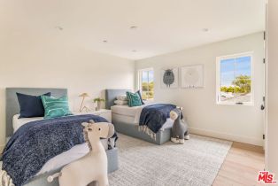 Single Family Residence, 2455 23rd st, Santa Monica, CA 90405 - 60