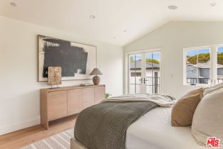 Single Family Residence, 2455 23rd st, Santa Monica, CA 90405 - 44