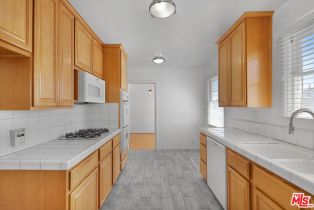 Single Family Residence, 10746 Cranks rd, Culver City, CA 90230 - 7