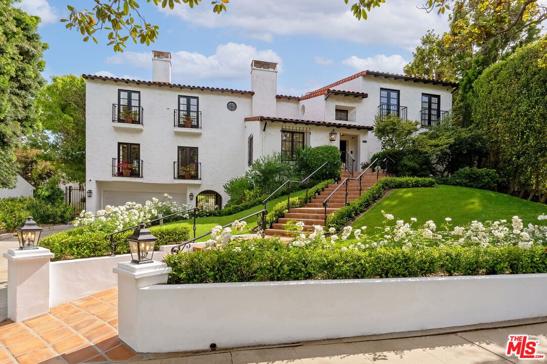 Single Family Residence, 365 Comstock ave, Westwood, CA 90024 - 1