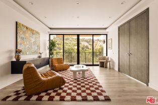 Single Family Residence, 3820 Knobhill dr, Sherman Oaks, CA 91423 - 11