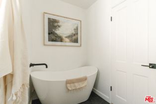 Single Family Residence, 4800 Mary Ellen ave, Sherman Oaks, CA 91423 - 30