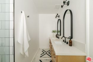 Single Family Residence, 4800 Mary Ellen ave, Sherman Oaks, CA 91423 - 25