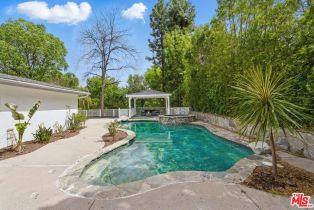 Single Family Residence, 5220 Melvin ave, Tarzana, CA 91356 - 25