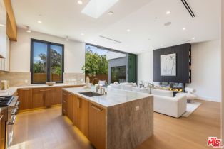 Single Family Residence, 4458 Jasmine ave, Culver City, CA 90232 - 32