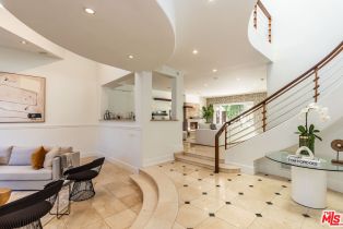 Single Family Residence, 739 20th st, Santa Monica, CA 90402 - 4