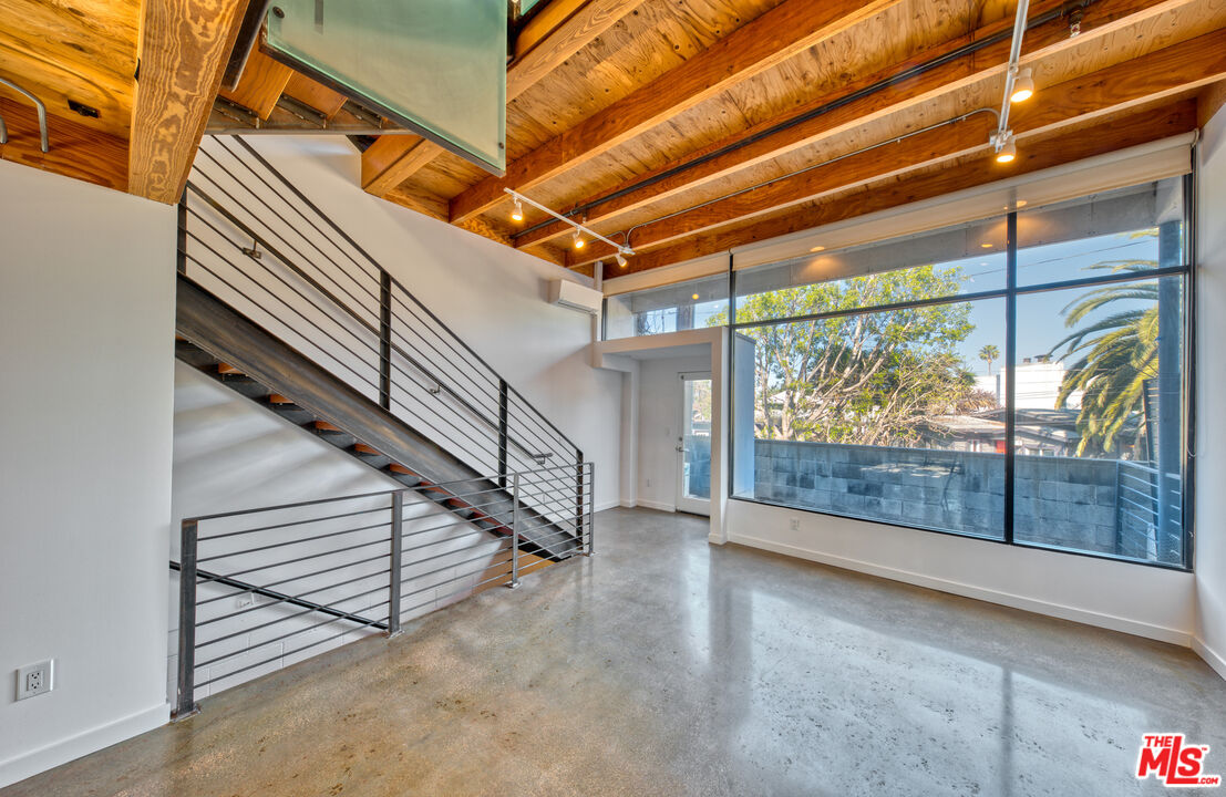 Condominium, 1113 Electric ave, Venice, CA 90291 - 1
